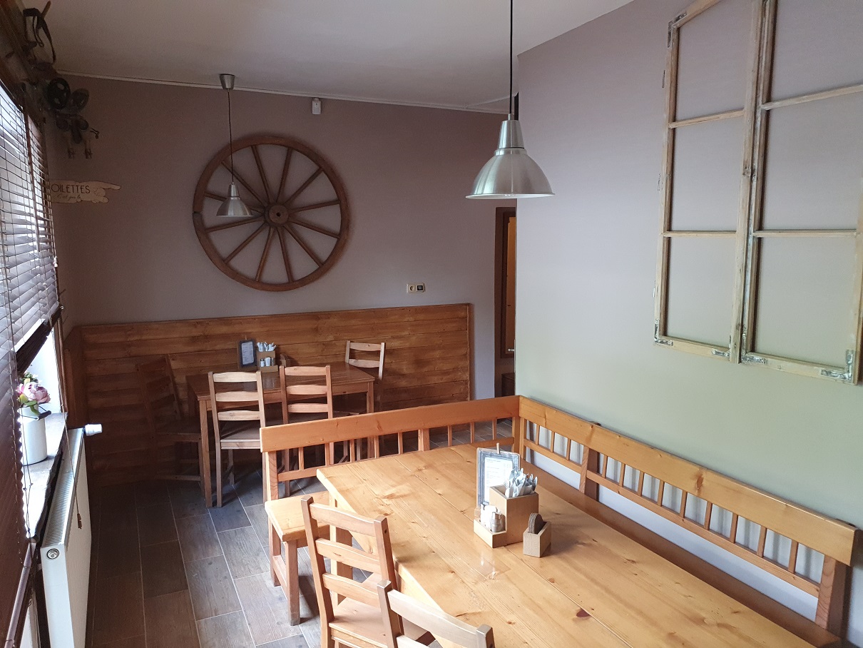 Restaurace Hotovka interiér